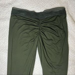 Cute Booty Lounge Low Rise Leggings Olive